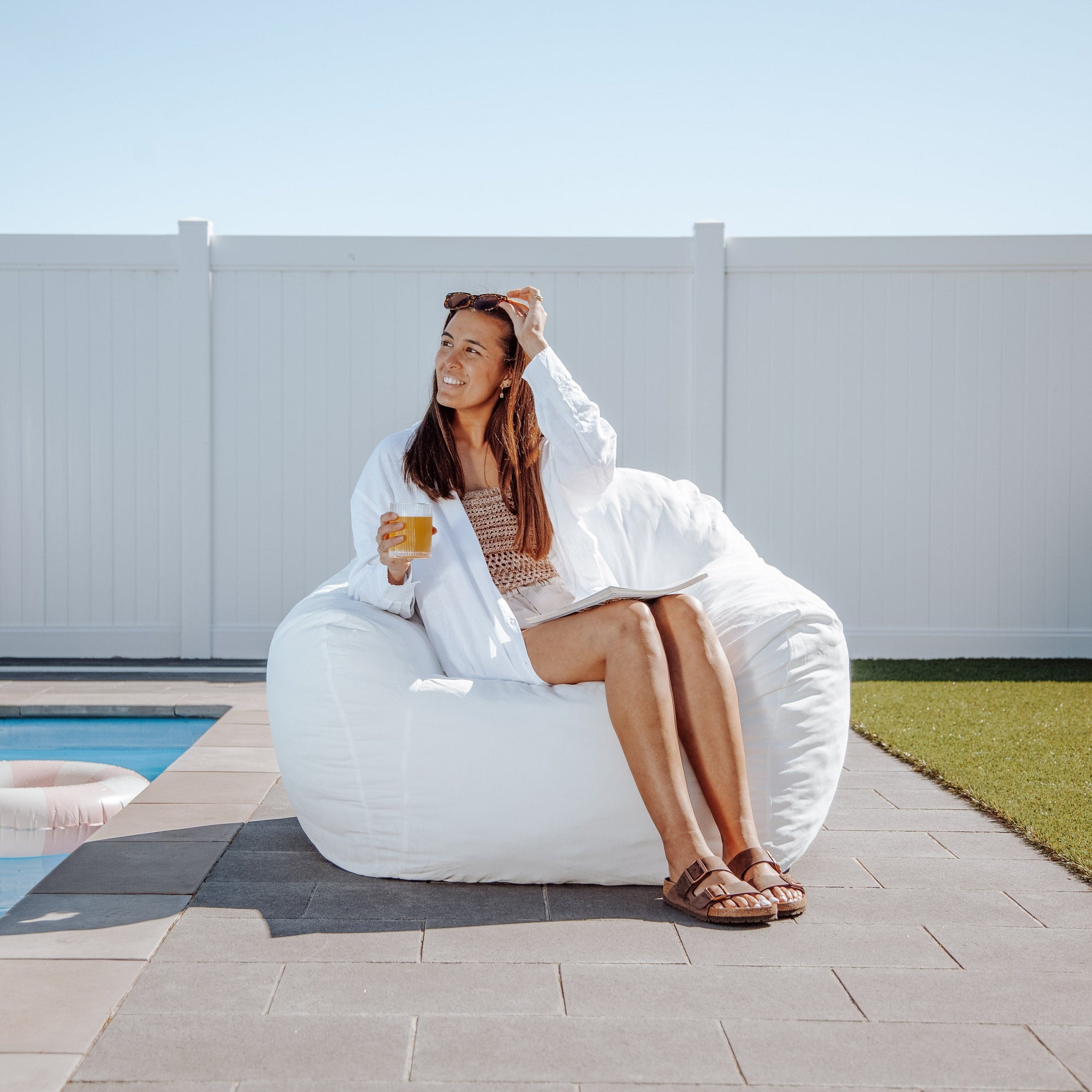 Ivory & Deene Outdoor DreamPod® Chair - Comfortable Relaxation
