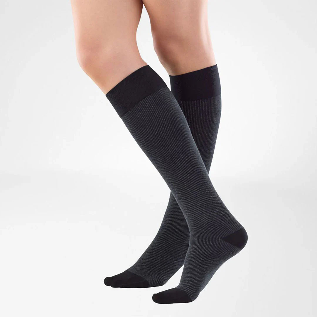 VenoTrain Cocoon Compression Stockings - Knee High Closed Toe Black
