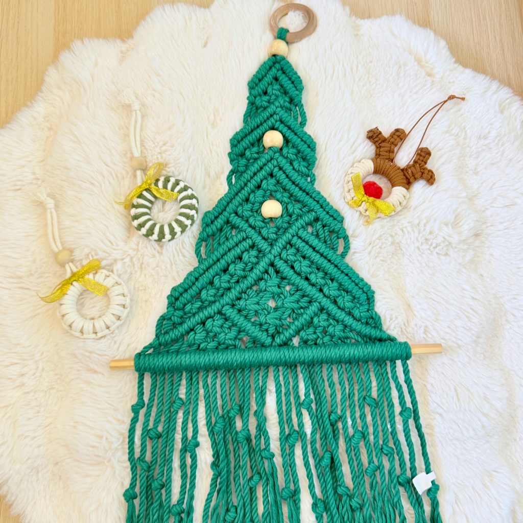 Macrame Christmas Tree Wall Hanging – Large Green Handmade Holiday Decor