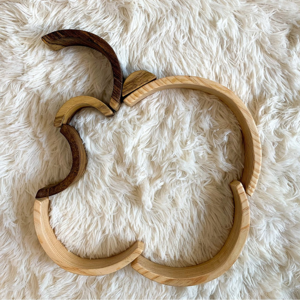 Wooden Rainbow Stacker – Montessori Educational Toy (Age 2+)