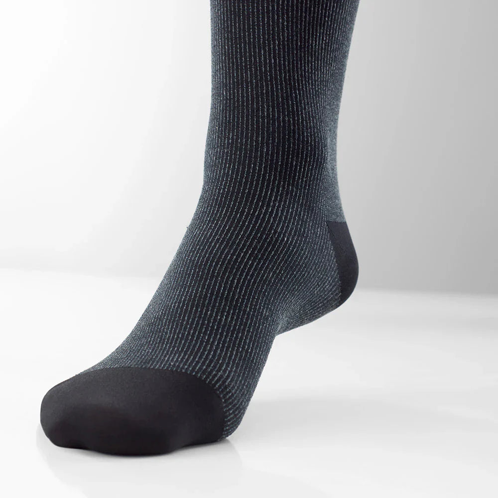 VenoTrain Cocoon Compression Stockings - Knee High Closed Toe Black