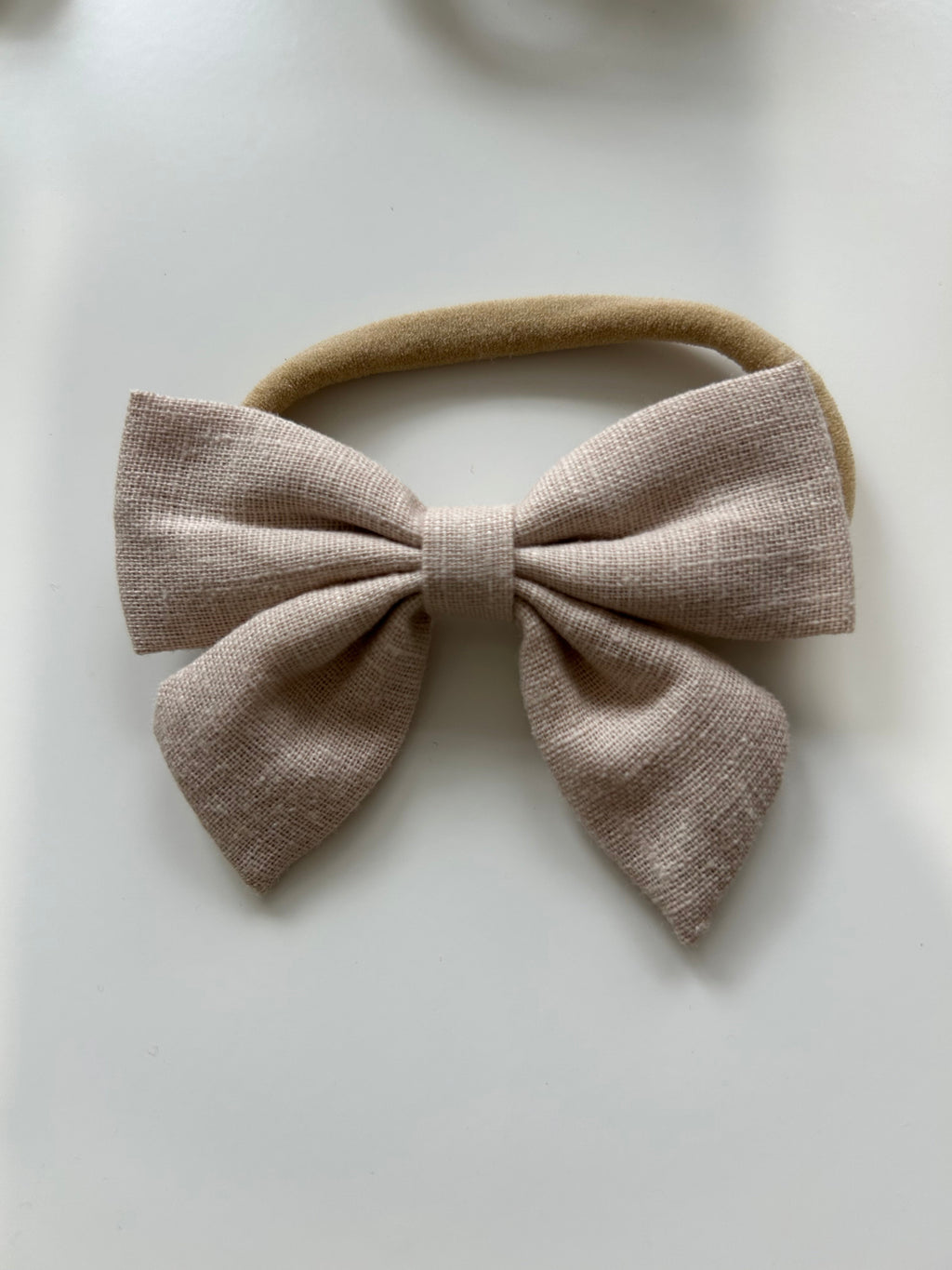 Essentīals Baby Linen Bow