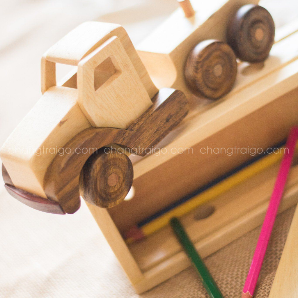 Wooden Container Truck – Montessori Vehicle Toy (Age 2+)