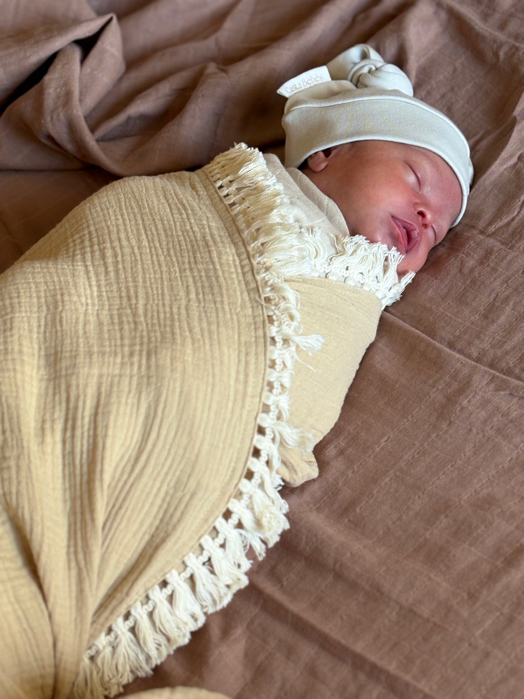 Essentīals Organic Cotton Neutral Tuscan Tassel Blanket - Super Soft & Cozy
