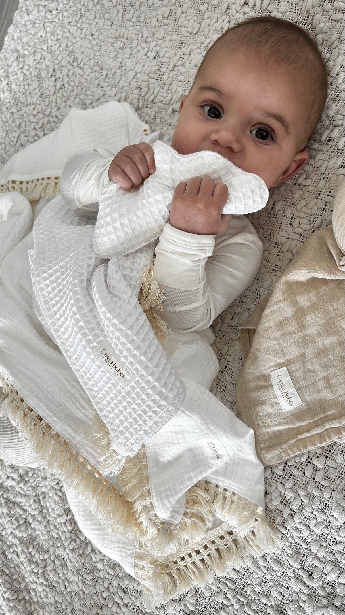 Essentīals Cuddly Cloud Comforter - Soft Cotton Snuggles