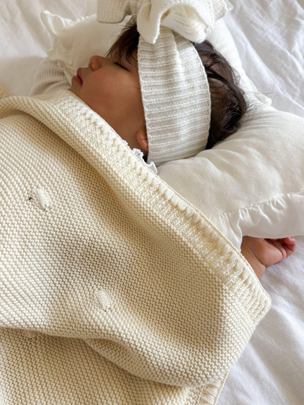 Essentīals Bubble Knit Blanket