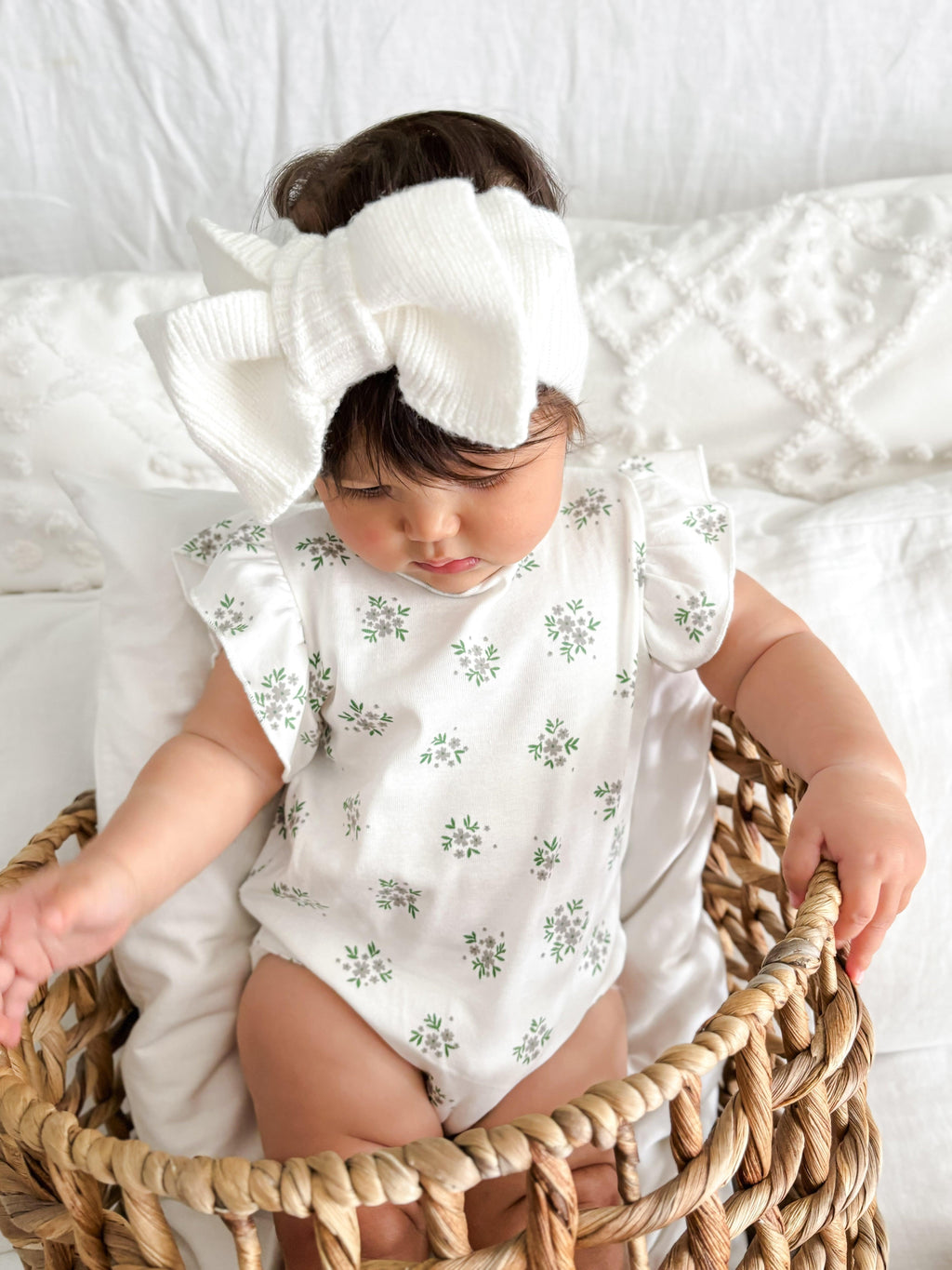 Essentīals Soft Cotton Knitted Bow for Infants - Cute & Comfy