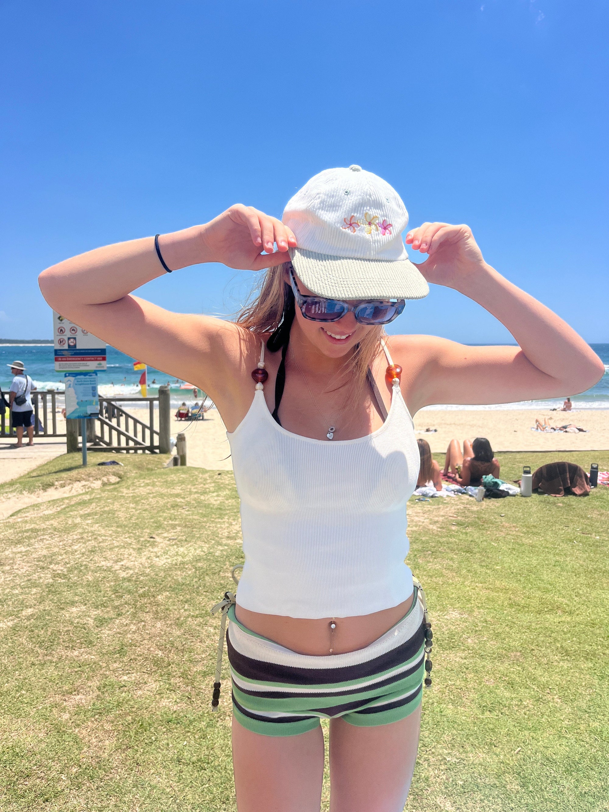 Retro Flower Bloom Lid - Stylish 6-Panel Cap Enhancer