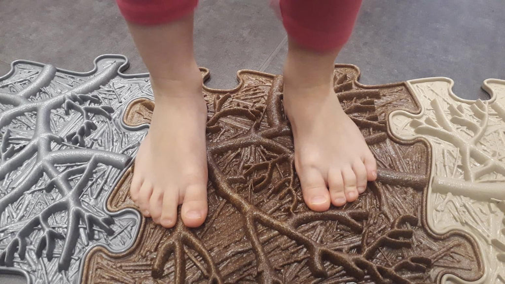 Roots Sensory Play Mat Set – Nature-Inspired 9-Piece Eco-Friendly Tiles