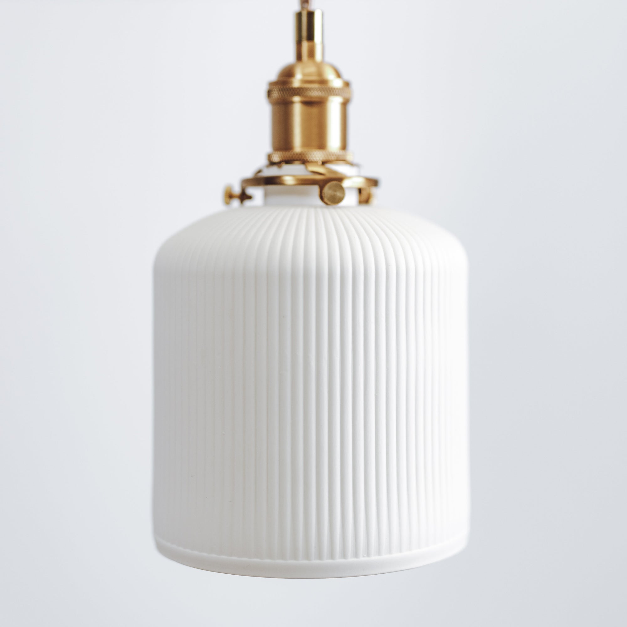 Gloria Ceramic Pleated Pendant Light - Modern Vintage Design
