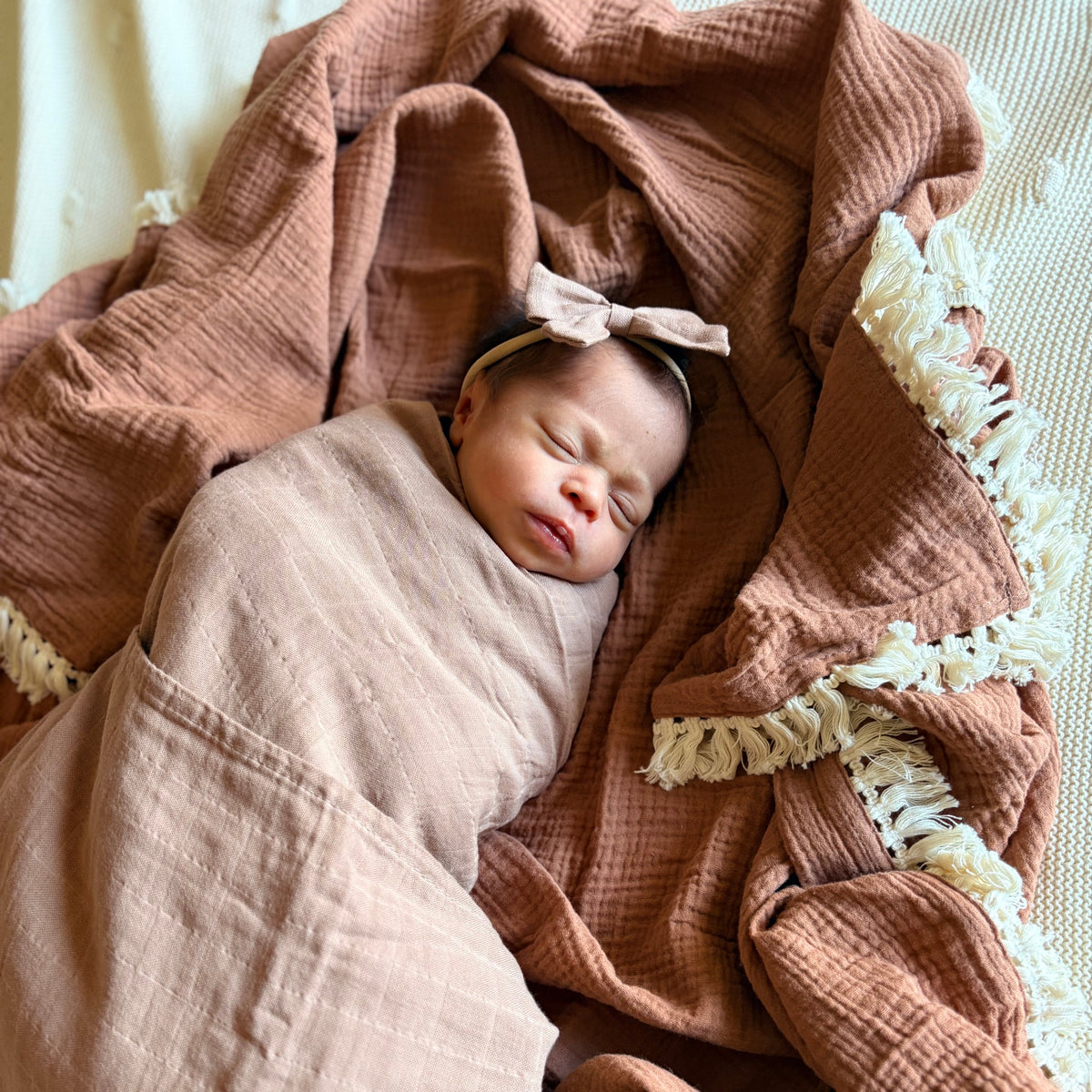 Essentīals Baby Linen Mini Bow