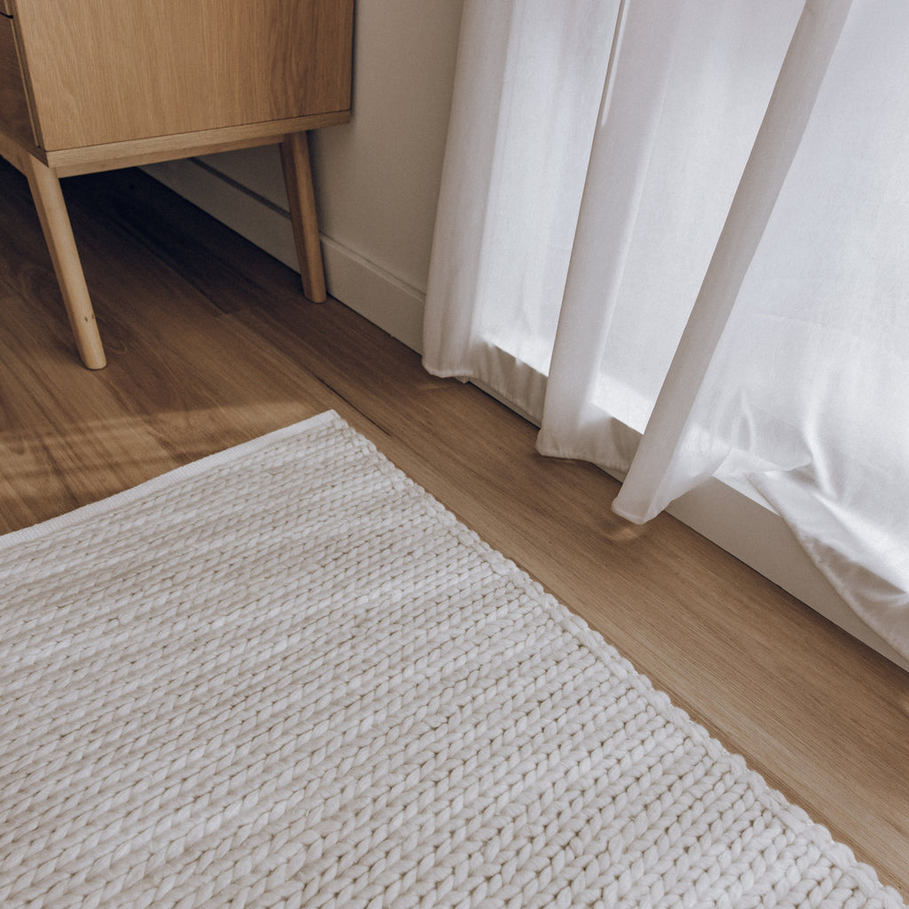 Kiara Handwoven Eco-Friendly Floor Rug in White Tones