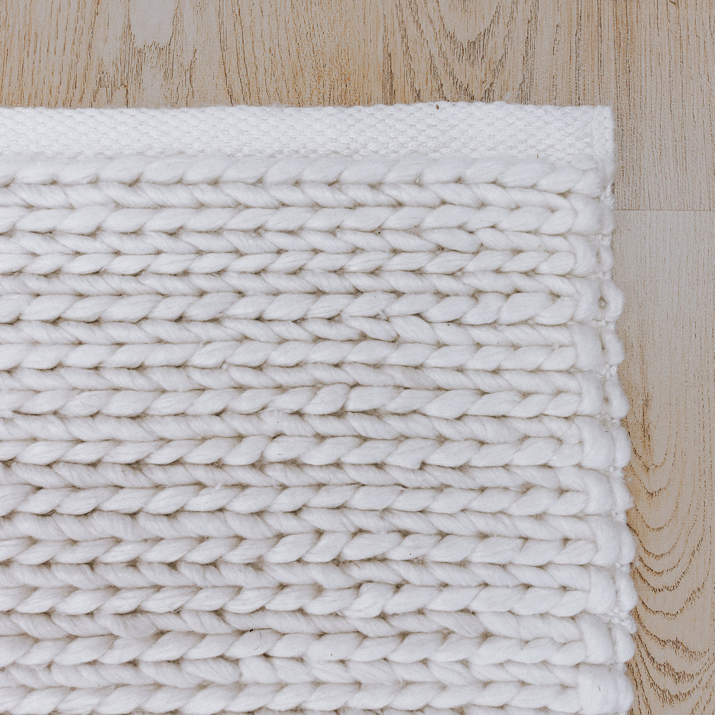 Kiara Handwoven Eco-Friendly Floor Rug in White Tones