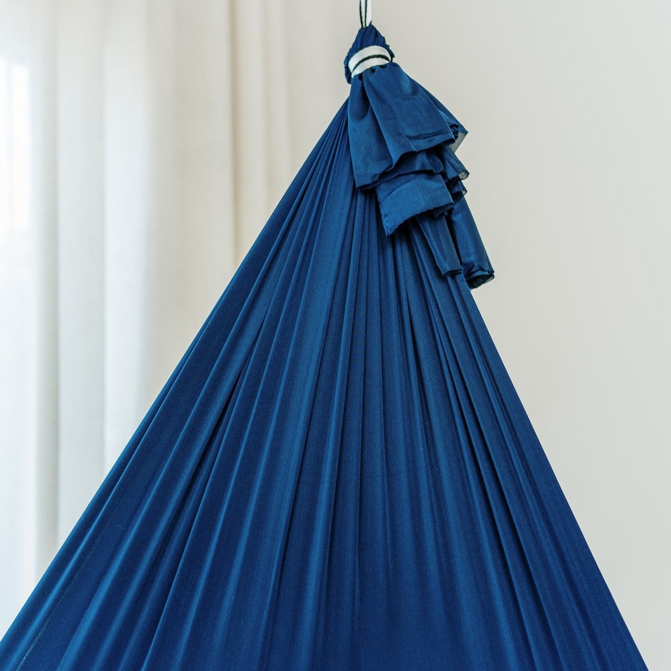 Ivory & Deene Cozy Cocoon Therapy Swing - Navy Blue