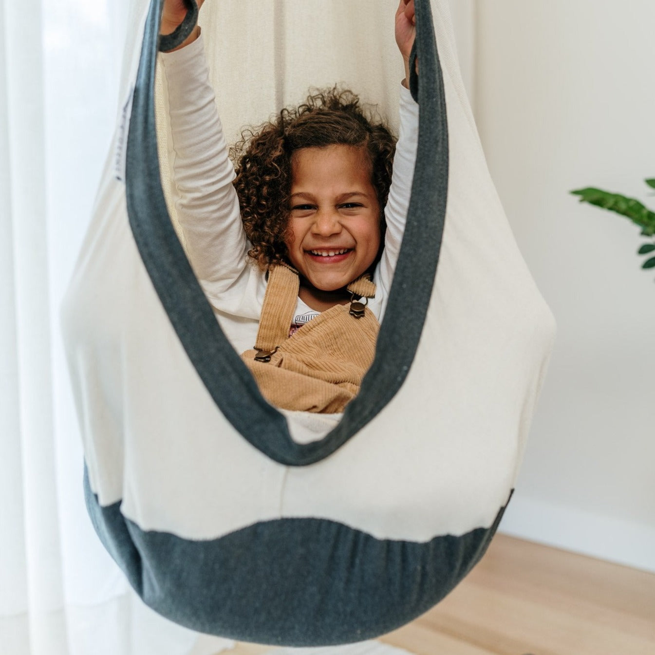 Ivory & Deene Cosy Cocoon Therapy Swing - Natural White & Charcoal Trim
