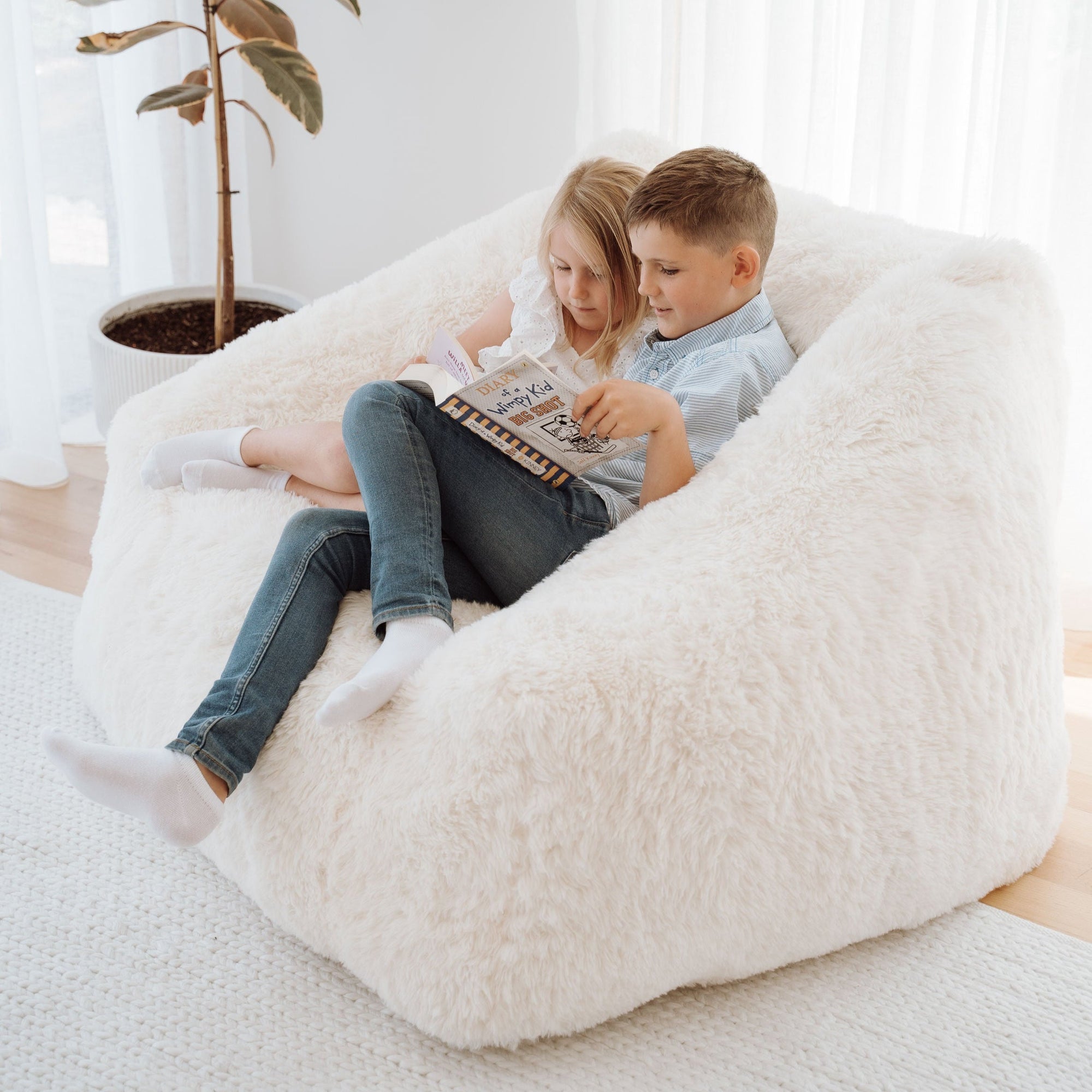 DreamPod® Mello - Plush Cream Bean Bag Chair for Ultimate Comfort