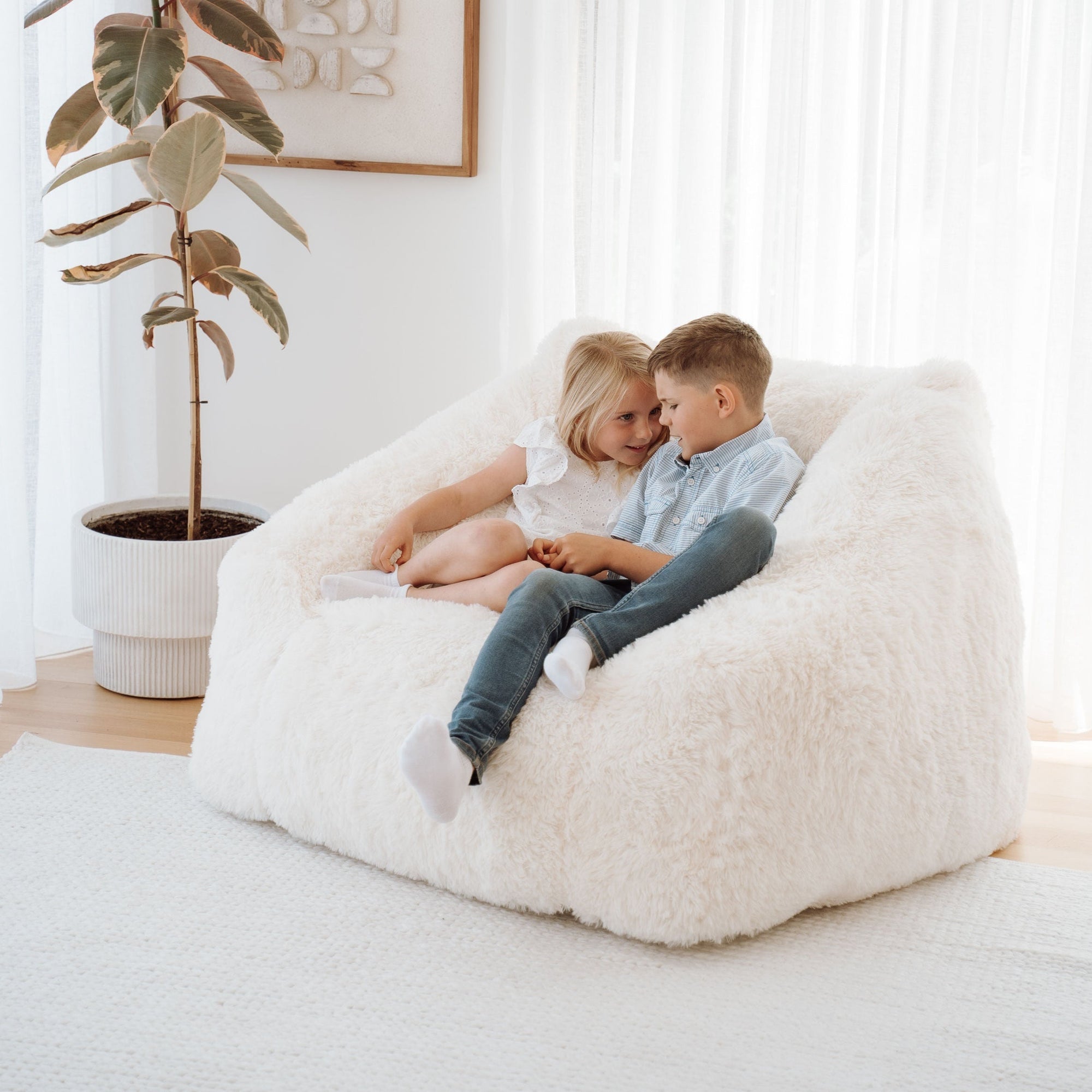 DreamPod® Mello - Plush Cream Bean Bag Chair for Ultimate Comfort
