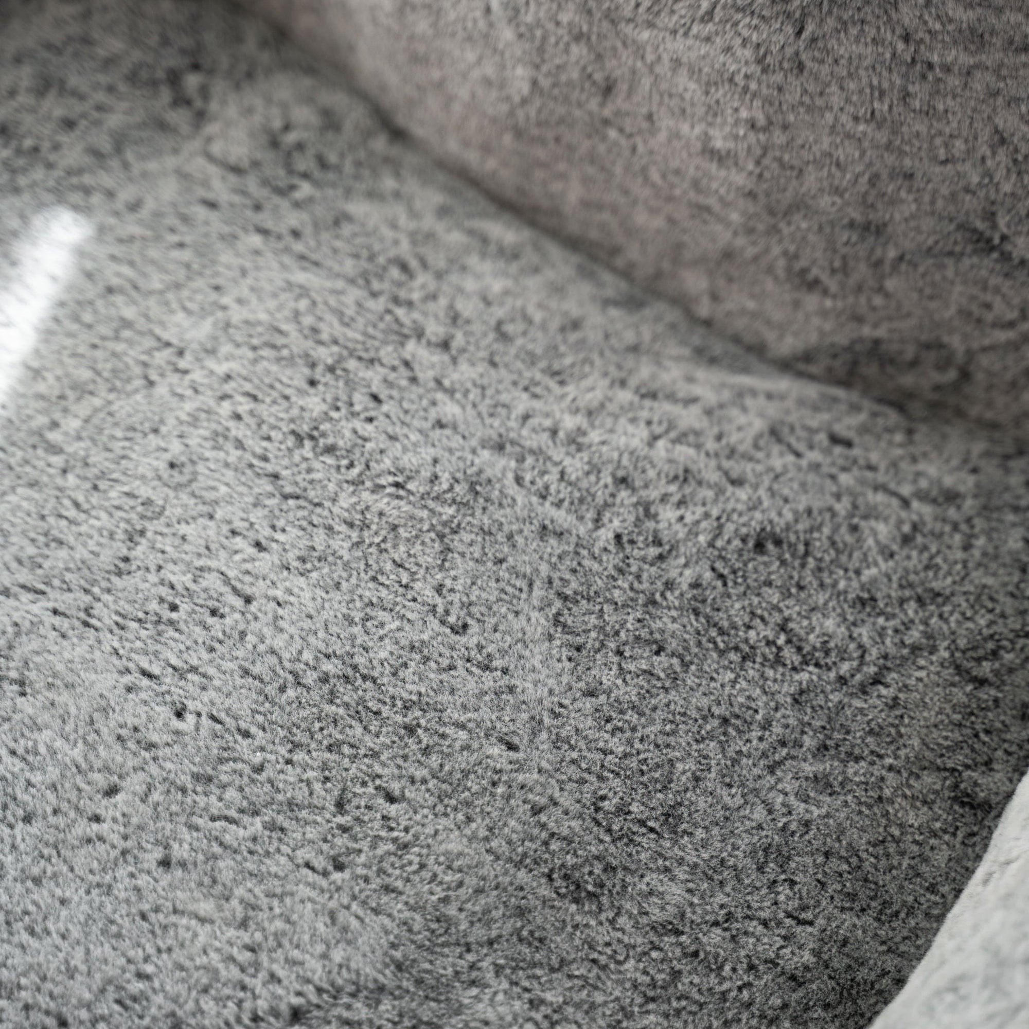 DreamPod® Alpine Grey Chair - Cozy Comfort for Every Occasion