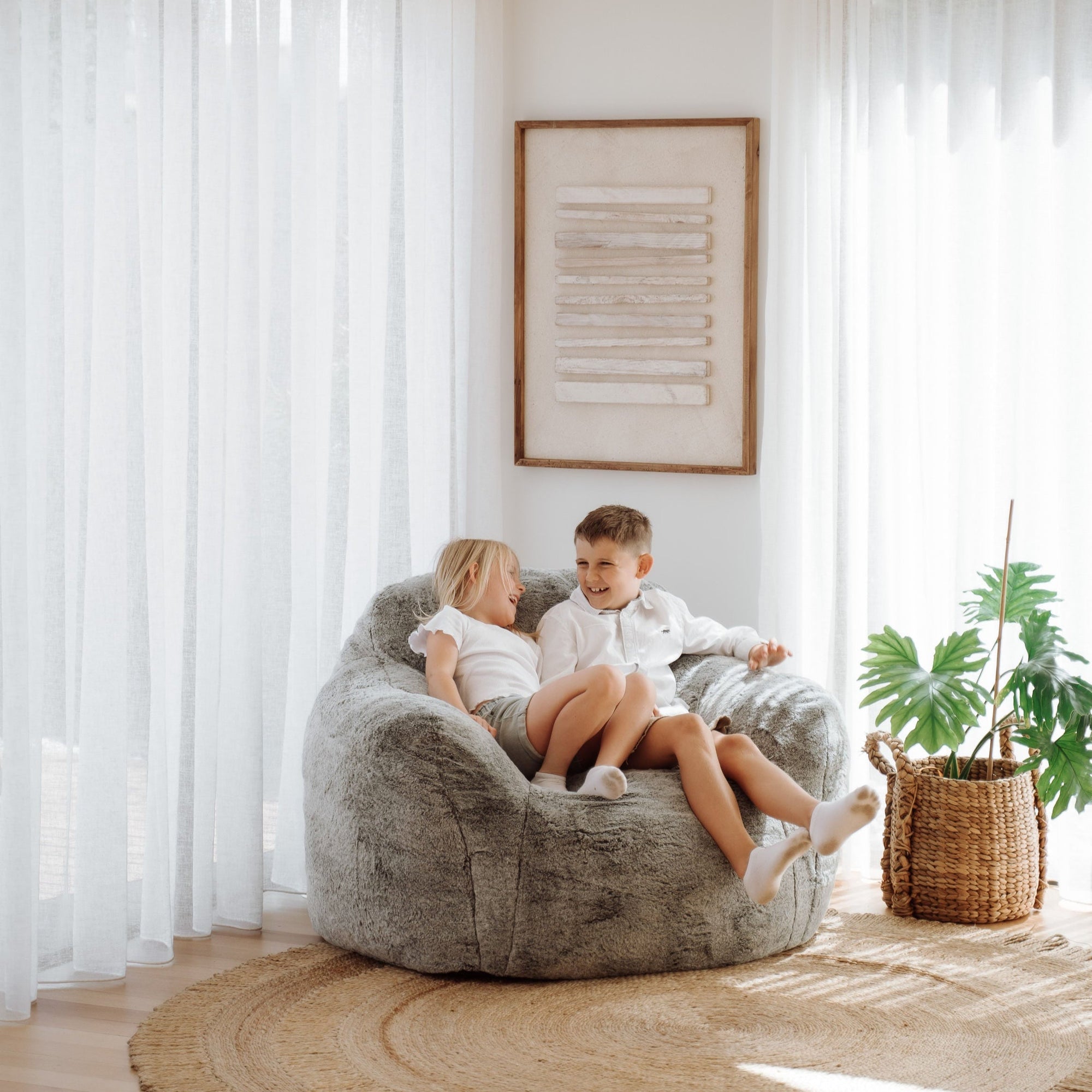 DreamPod® Alpine Grey Chair - Cozy Comfort for Every Occasion