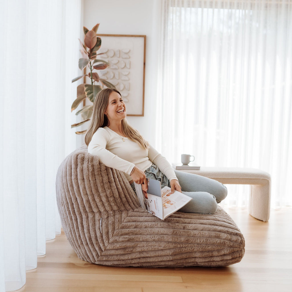 DreamPod® Lounger - Comfortable Taupe Lounge Seat