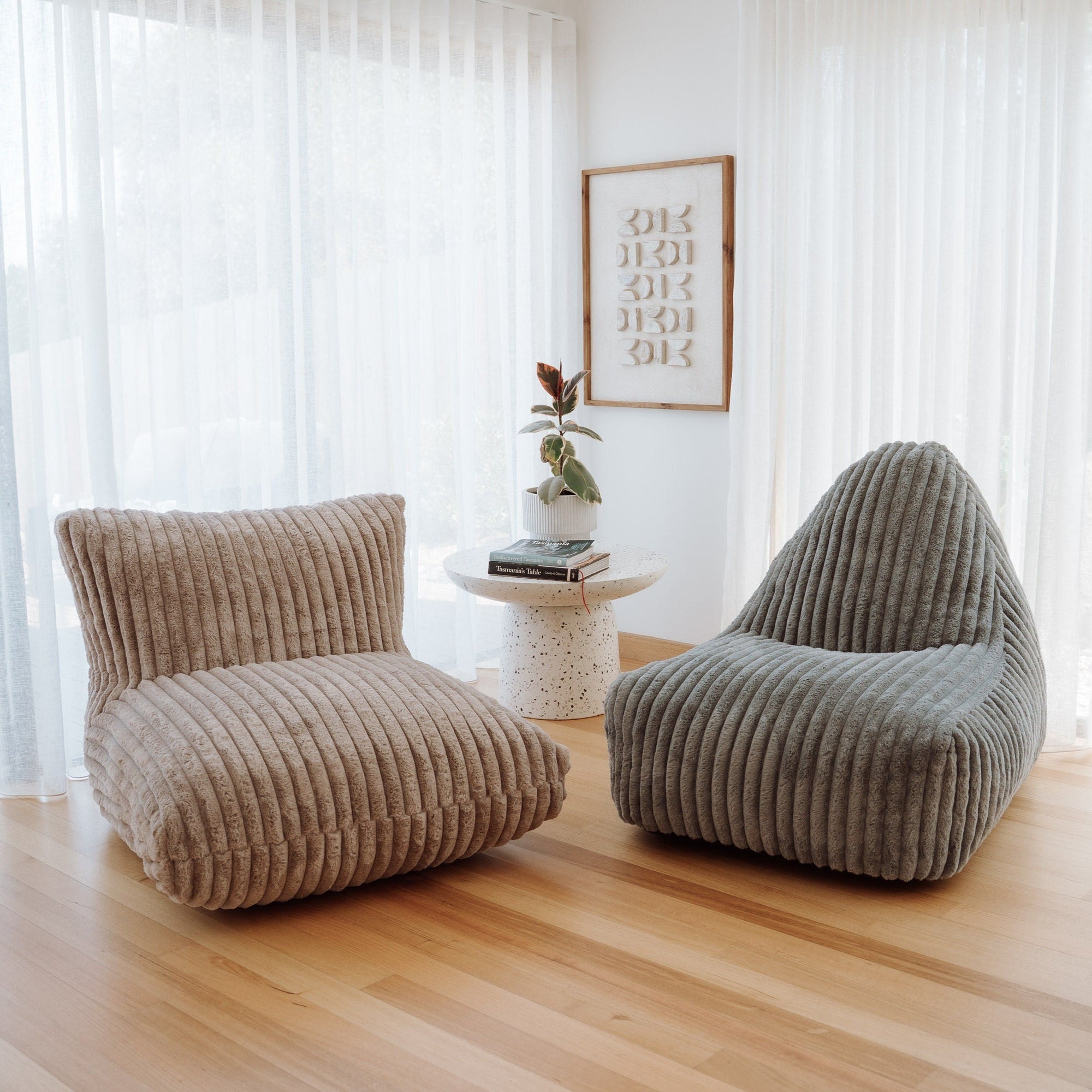 DreamPod® Lounger - Comfortable Taupe Lounge Seat