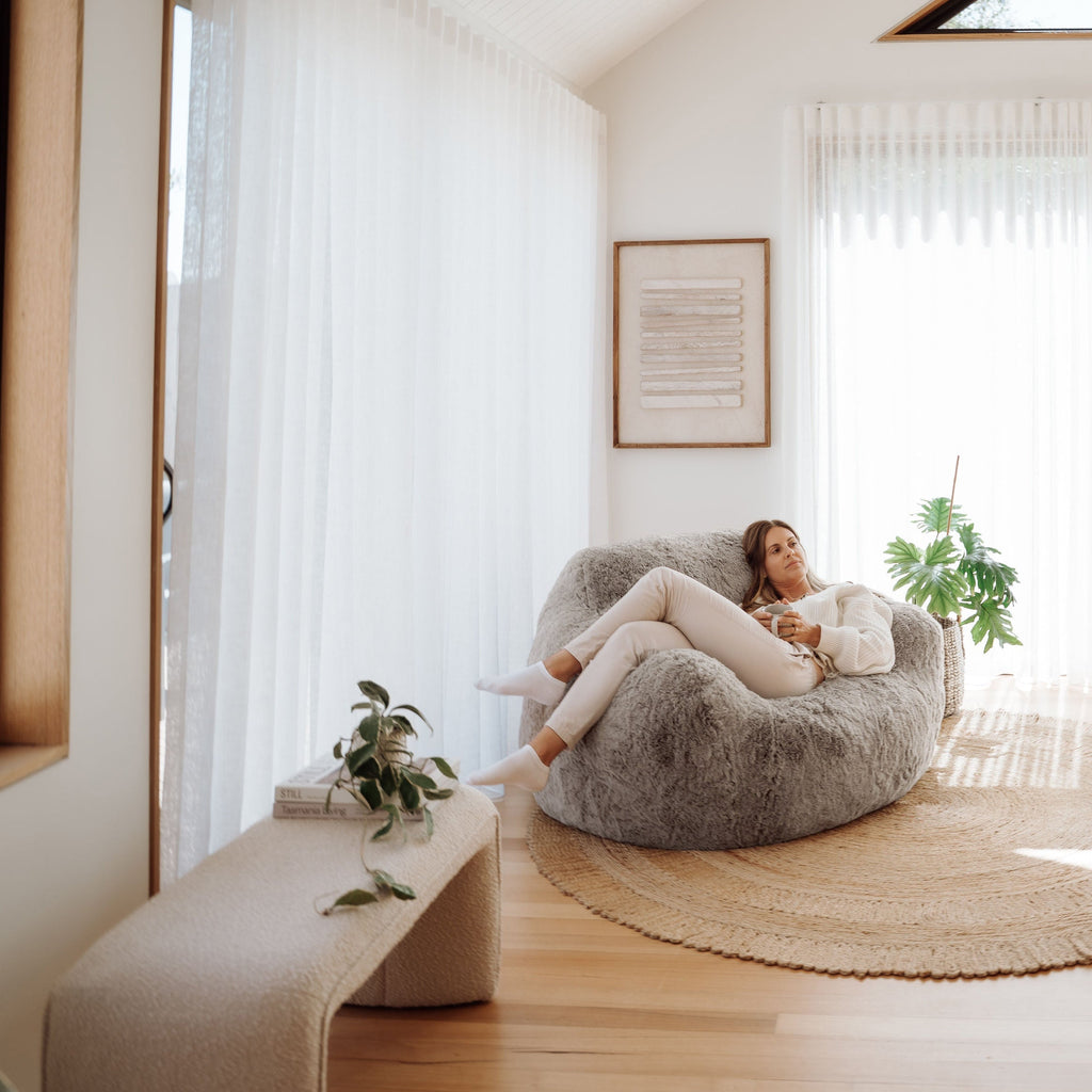 Lux DreamPod® Chair - Plush Faux Fur Comfort