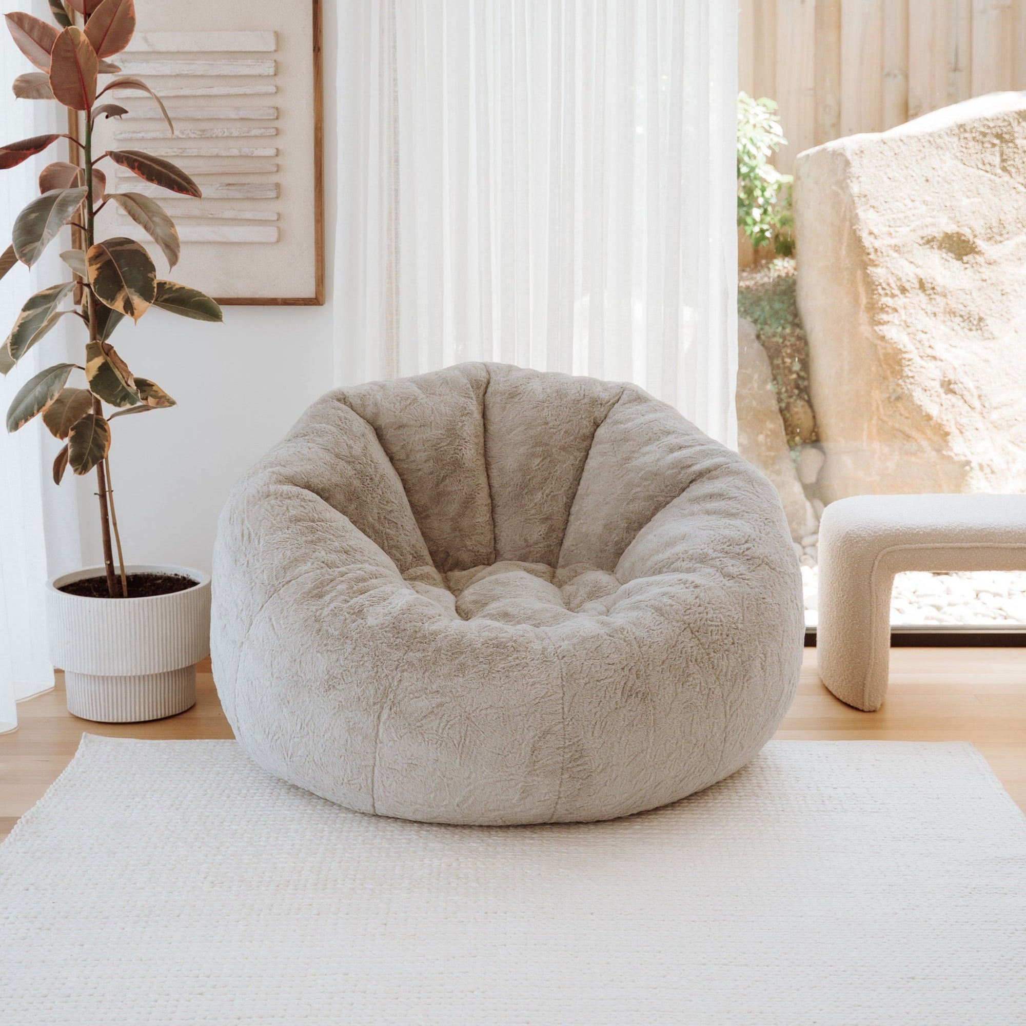 DreamPod® Nest - Luxurious Champagne Lounge Chair
