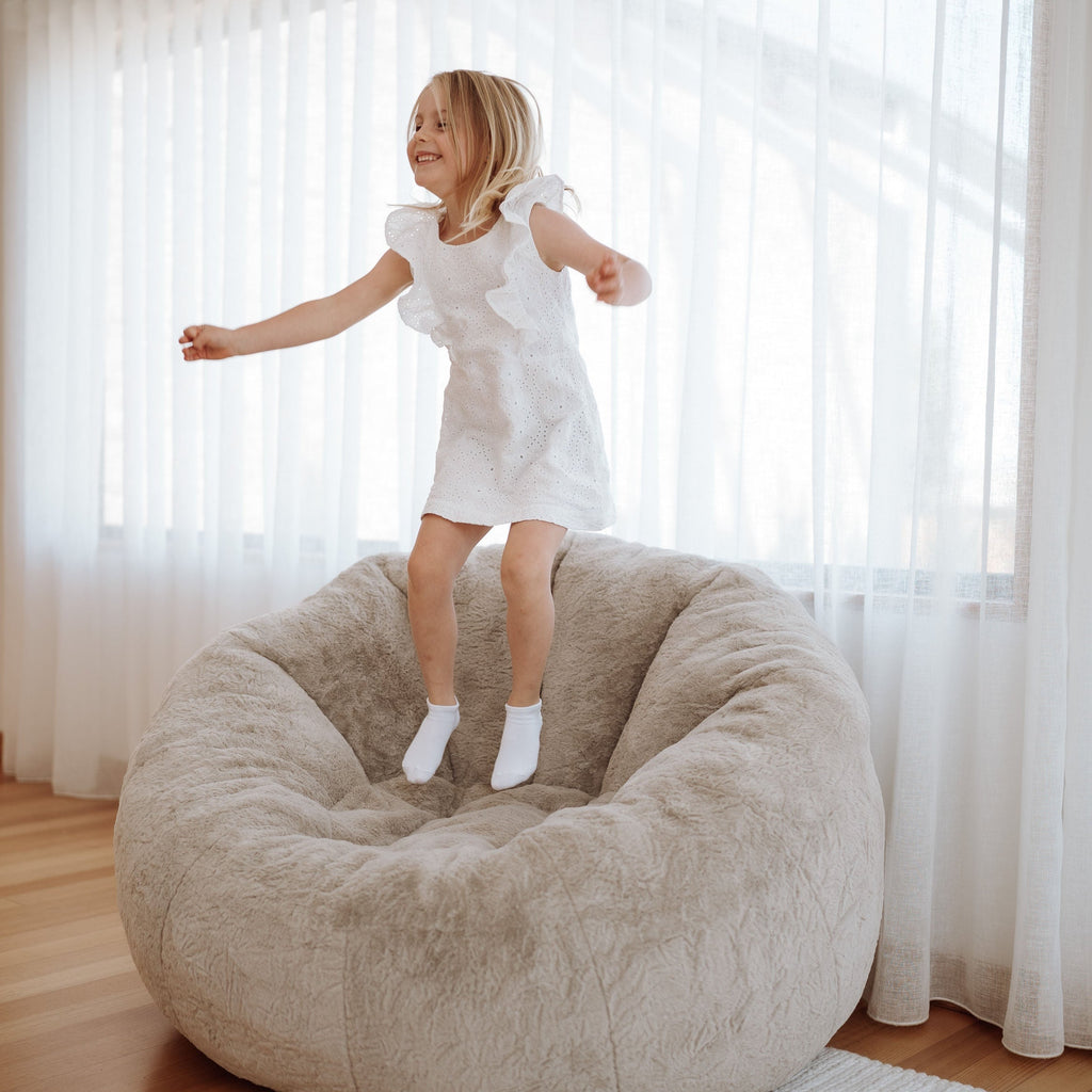 DreamPod® Nest - Luxurious Champagne Lounge Chair