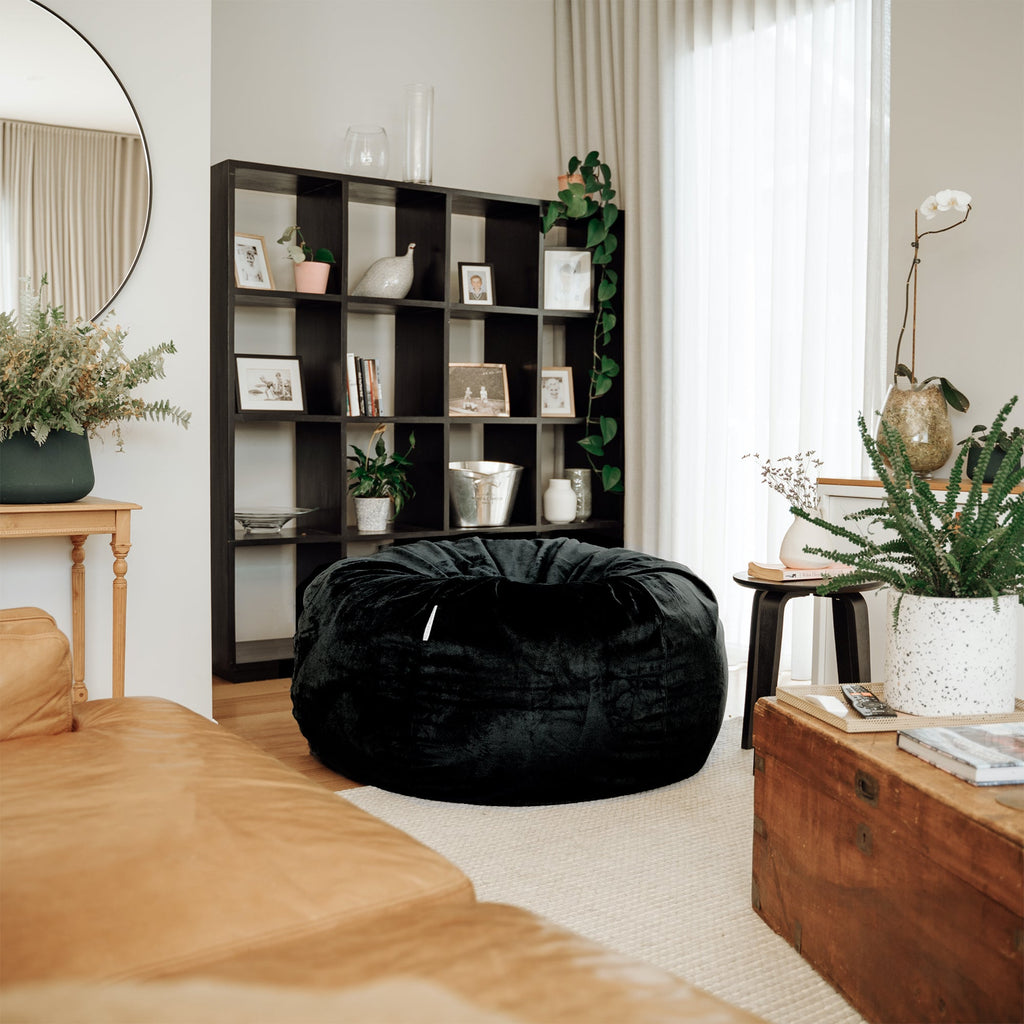 Luxurious Black Faux Fur Bean Bag – Plush Comfort & Style