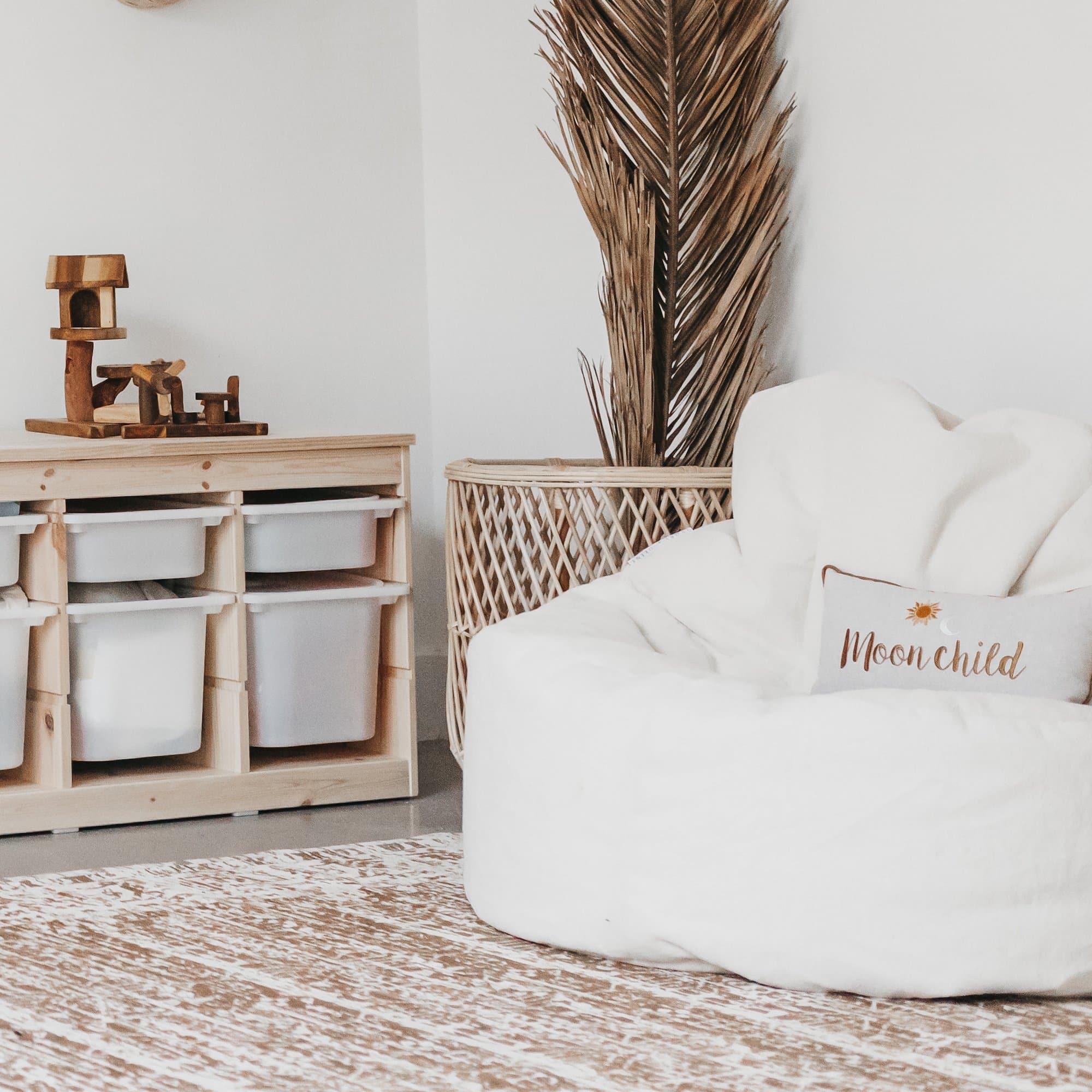 Cream Plush Fur Bean Bag Chair Cover - Luxurious Lounger Comfort
