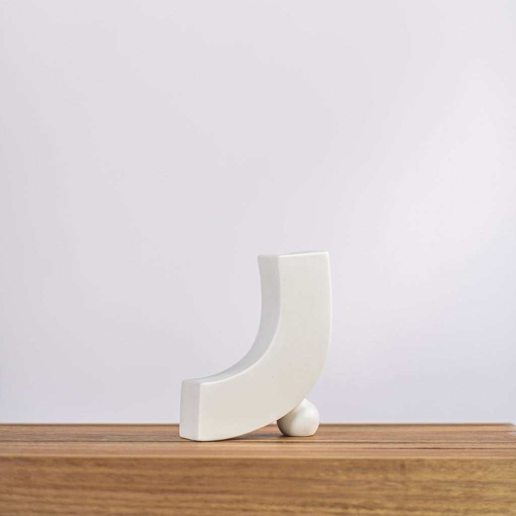 Blossom Ceramic Vase - Elegant Home Décor Statement Piece