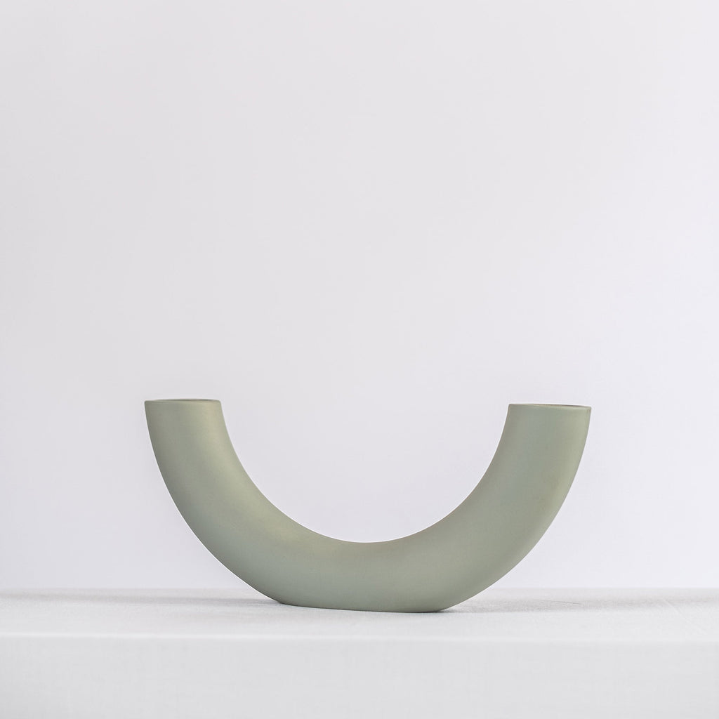 Lotus Ceramic Vase - Elegant Decor for Any Space