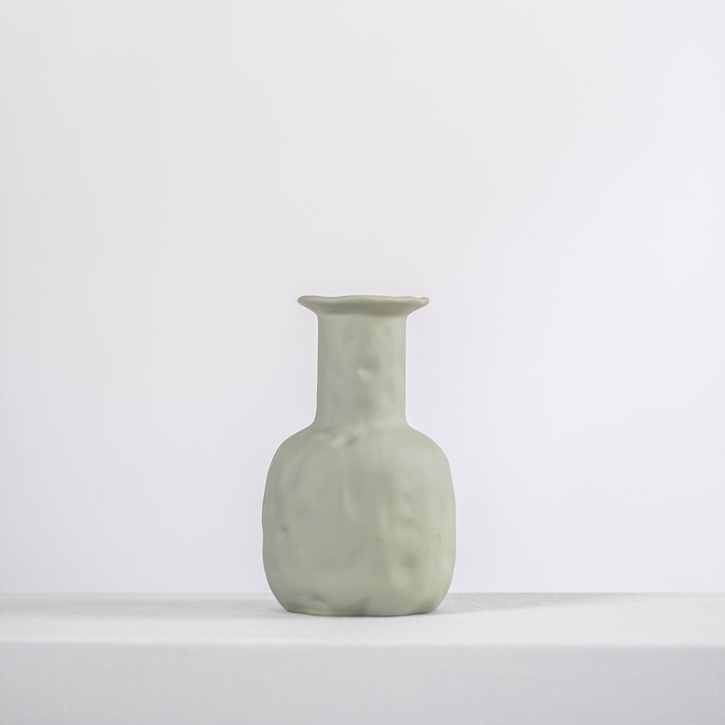 Petunia Modern Ceramic Vase | Elegant Home Décor Accent