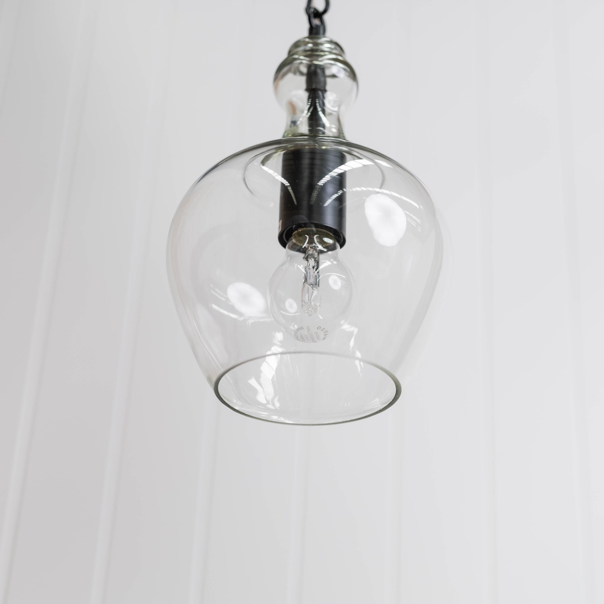 Elegant Valentine Glass Pendant Light in Matt Black Finish