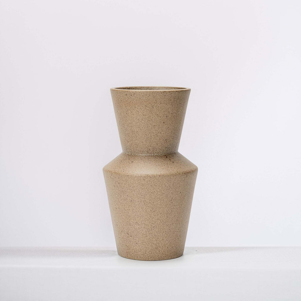 Dahlia Modern Ceramic Vase - Stylish Home Décor Accent