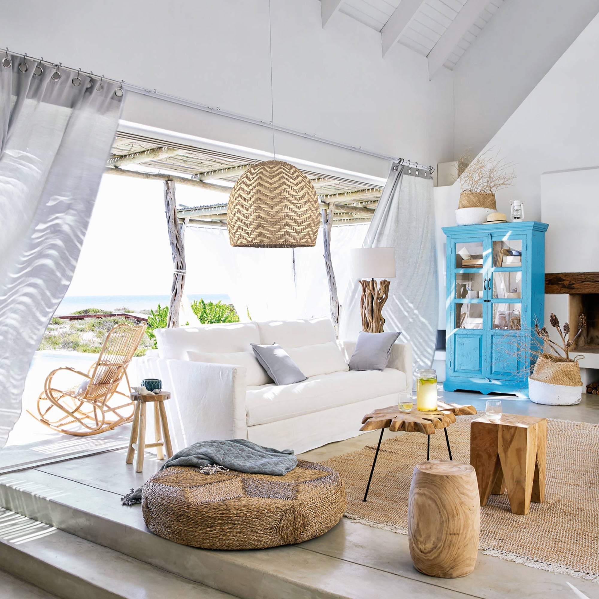 Elegant Sunset Rattan Pendant Light – Ideal for Any Space