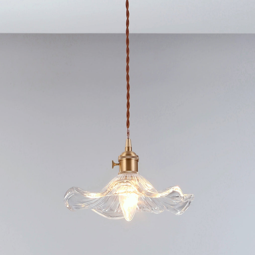 Jenna Vintage Scallop Edge Glass Pendant Light in Gold