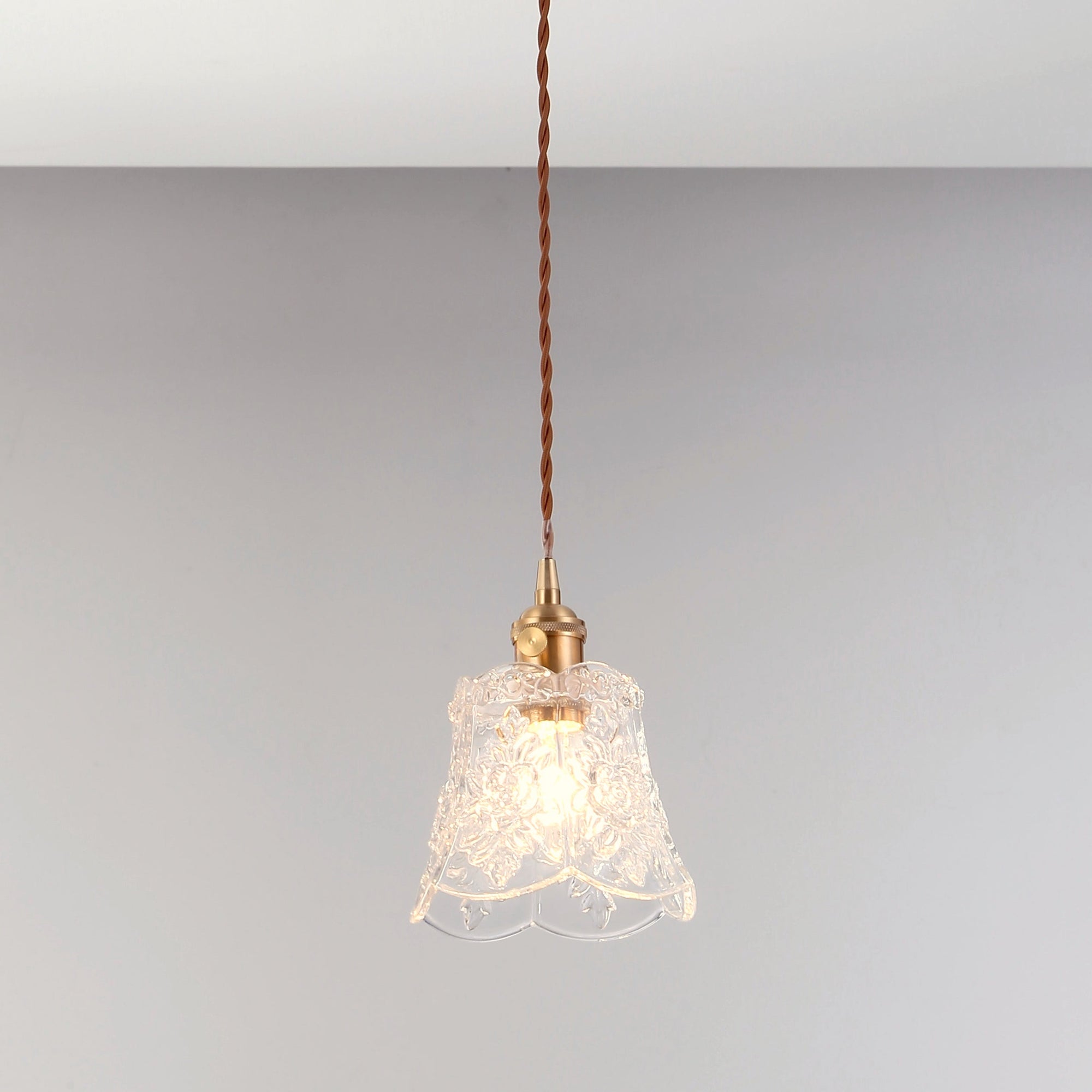 Mia Vintage Scallop Edge Glass Pendant Light - Elegant & Adjustable