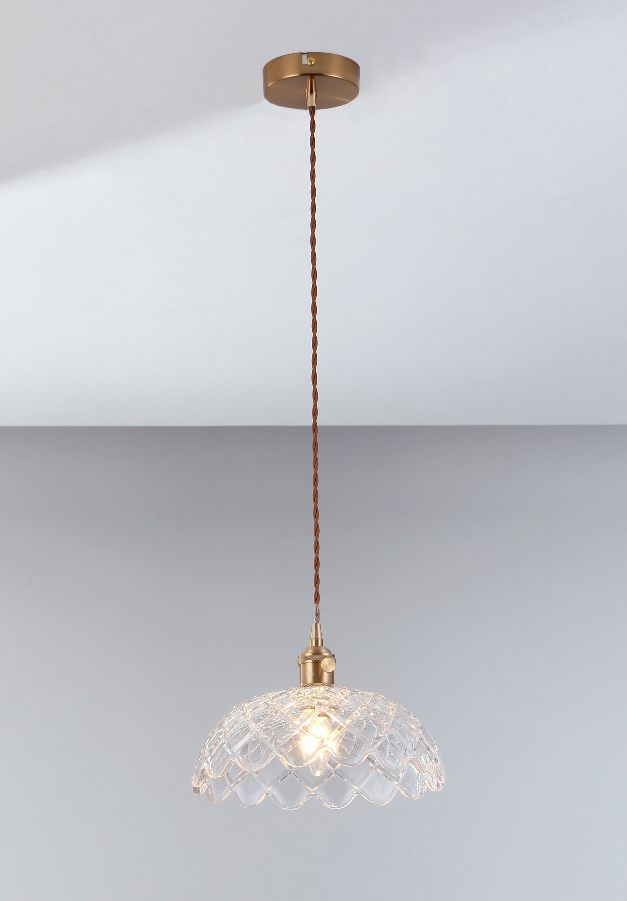 Isabel Vintage Scallop Edge Glass Pendant Light - Elegant Design