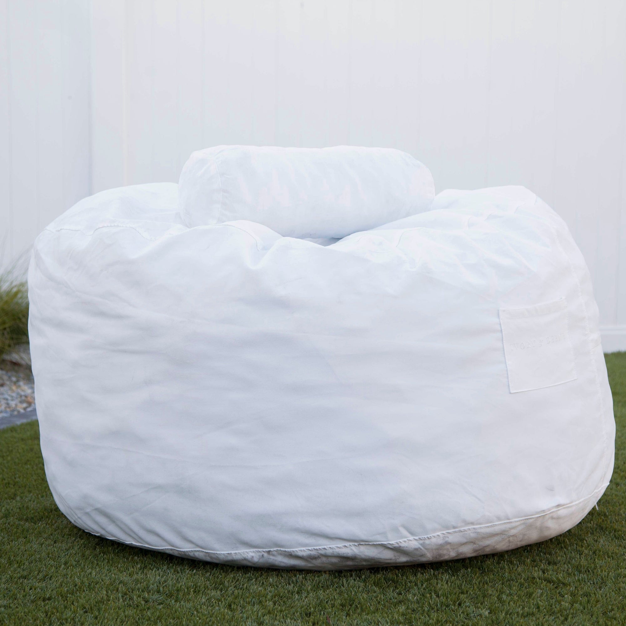 Outdoor DreamPod® Classic Beanbag - Relax in Style