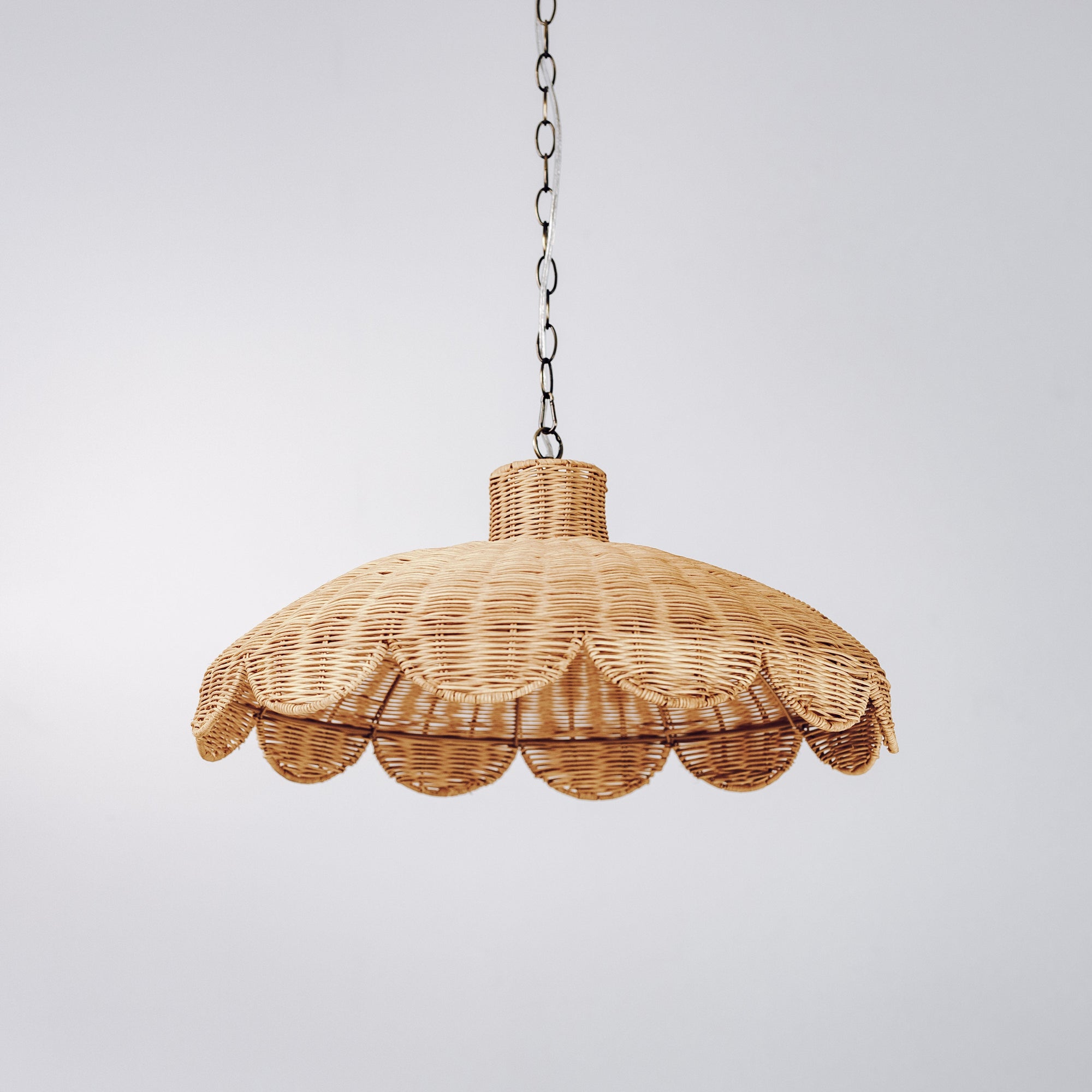 Alice Scallop Rattan Pendant Light – Natural Boho Charm