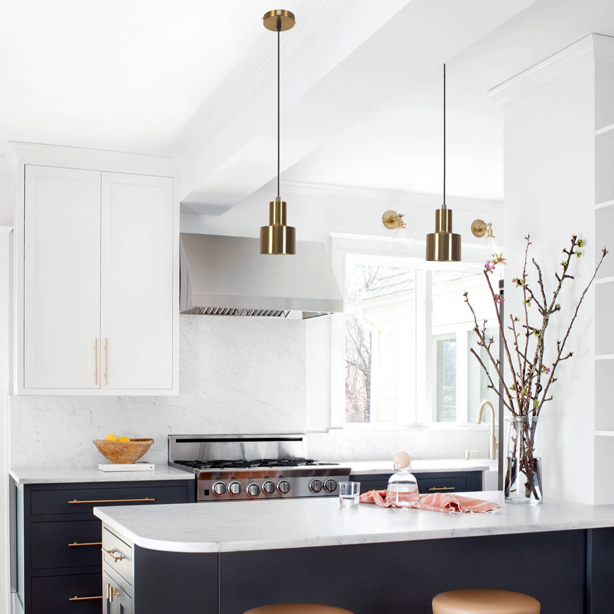 Jude Gold Pendant Light - Elegant & Modern Illumination