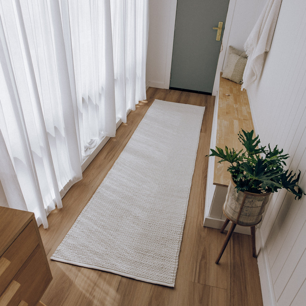 Kiara Handwoven Eco-Friendly Floor Rug in White Tones