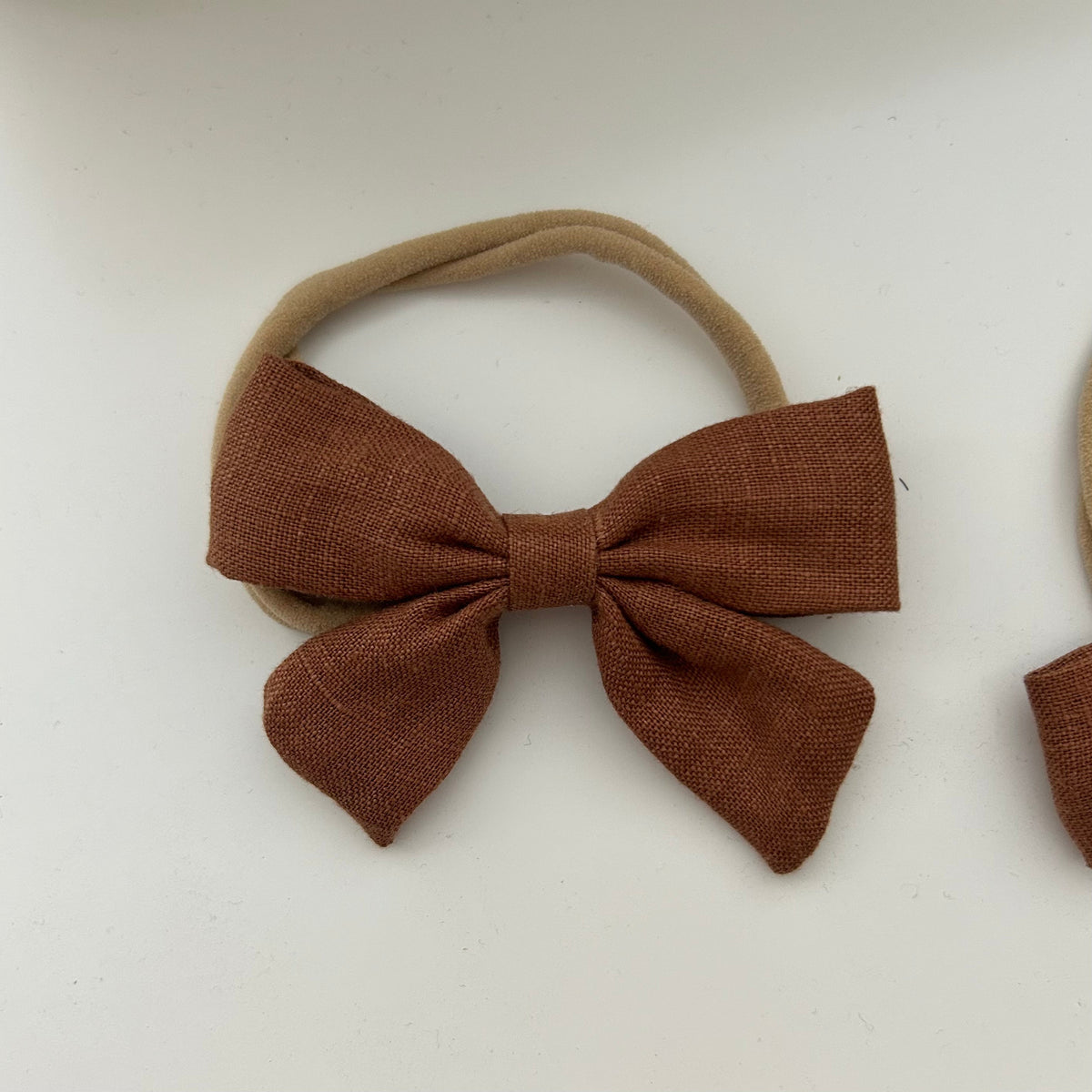 Essentīals Baby Linen Bow