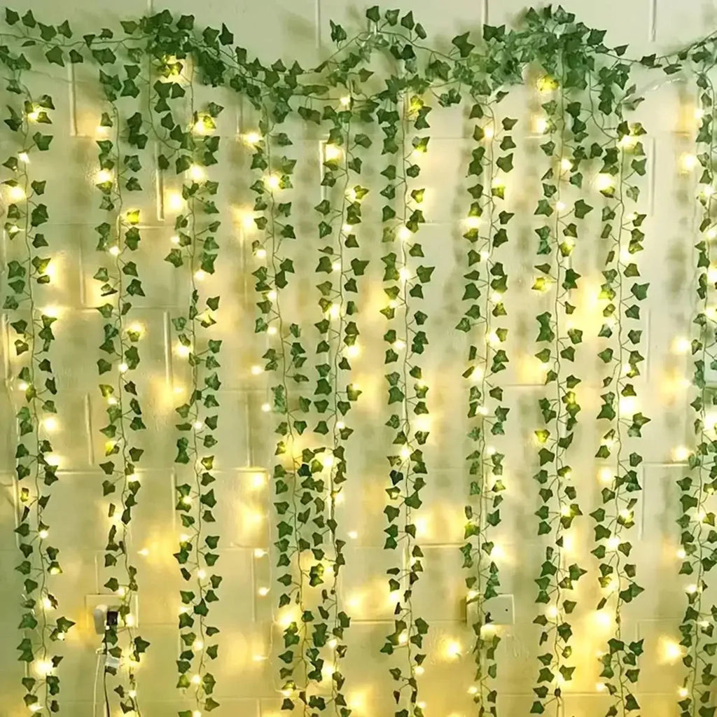 USB Maple Leaf Curtain Lights – Elegant Ivy Garland for Décor