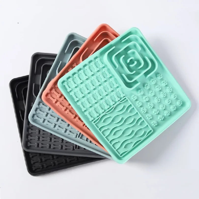 Interactive Silicone Pet Licking Mat for Dogs & Cats | Slow Feeder