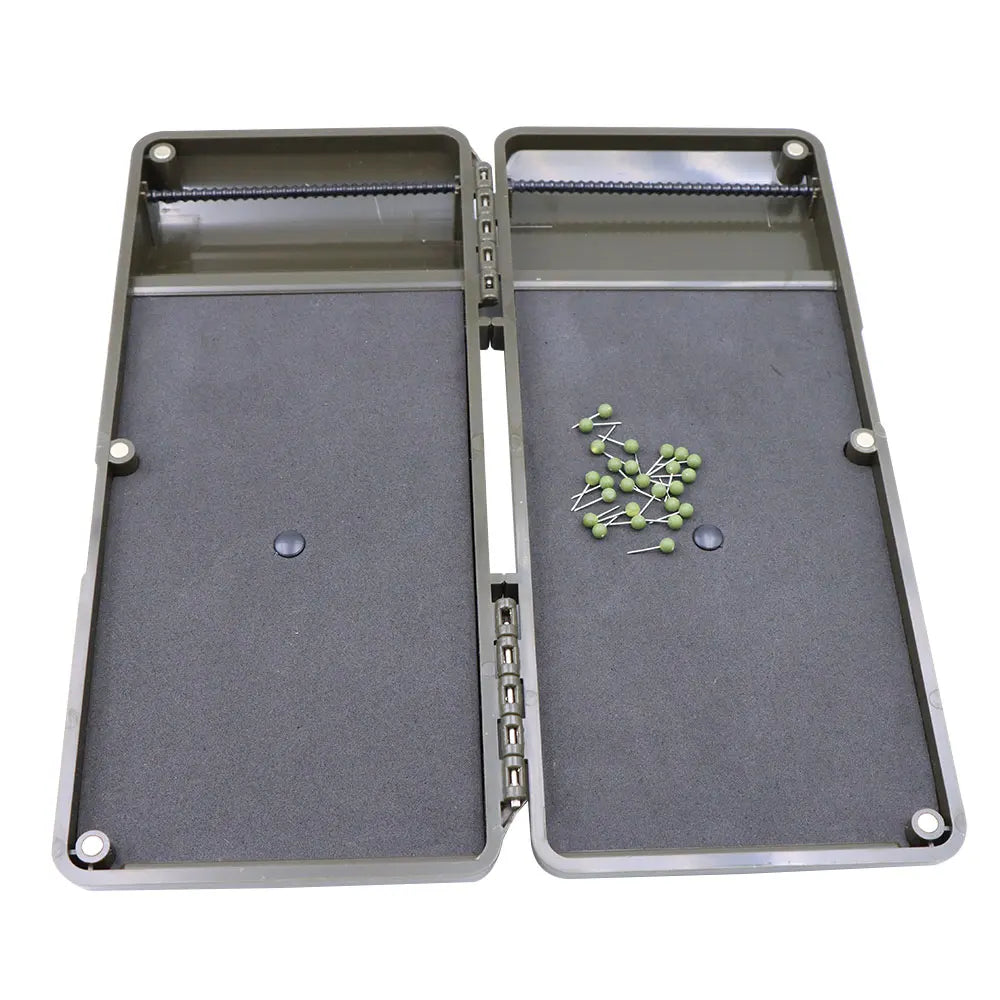 Compact Carp Fishing Tackle Storage Box for Efficient Rig Organization