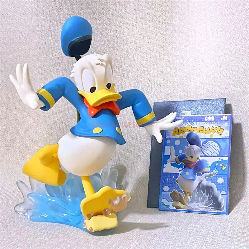 Donald Duck Desktop Decoration - Adorable Anime Action Figure
