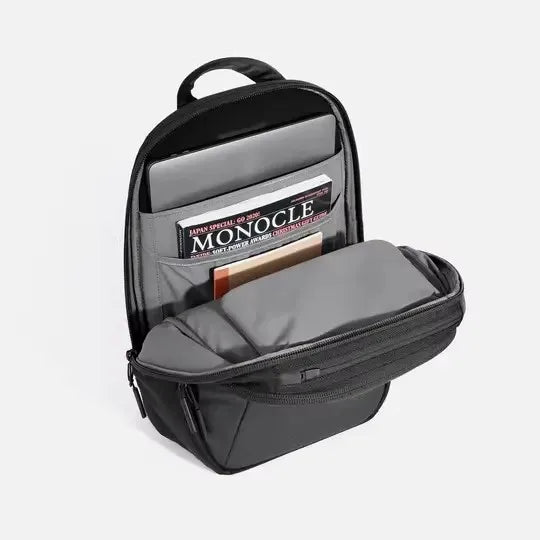 Durable Water-Resistant Day Pack 14.8L Unisex Laptop Bag