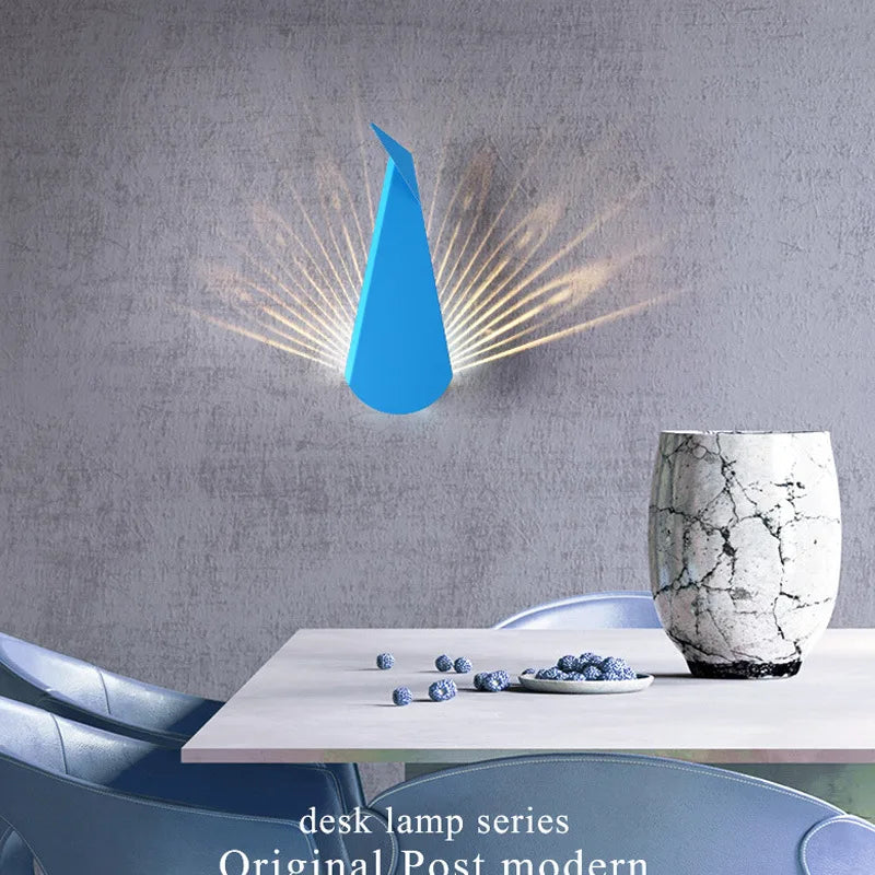 Elegant Modern Gold Wall Sconce - LED Reading Light for Home Décor